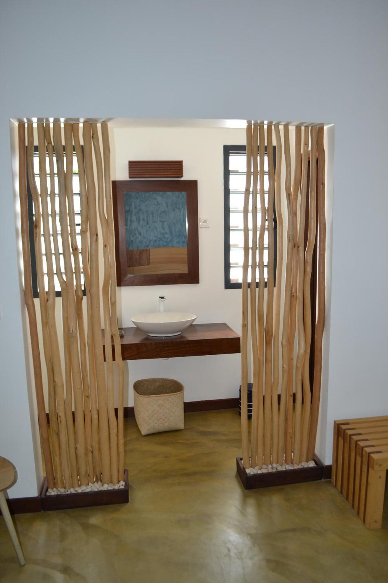 Kily House Hotel Морондава Екстериор снимка